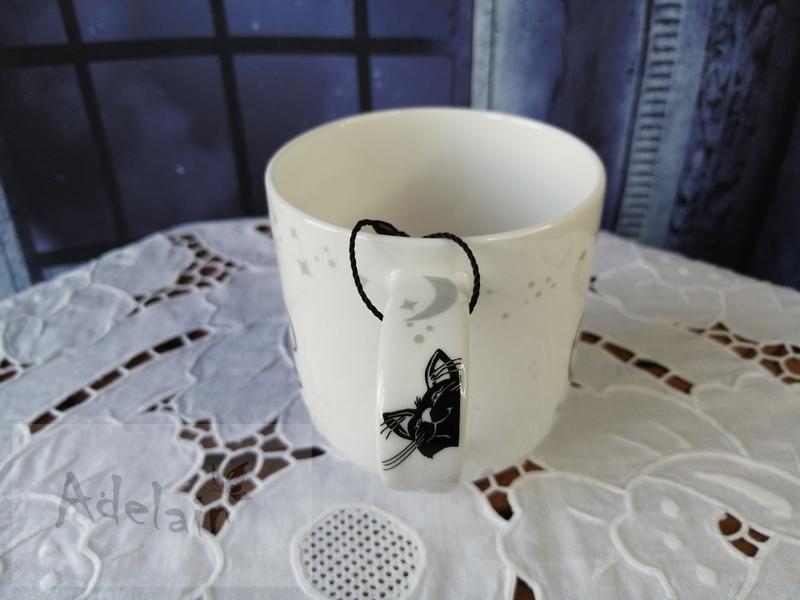 Porcelánový hrnek CARMANI Kočičí rodinka 450 ml